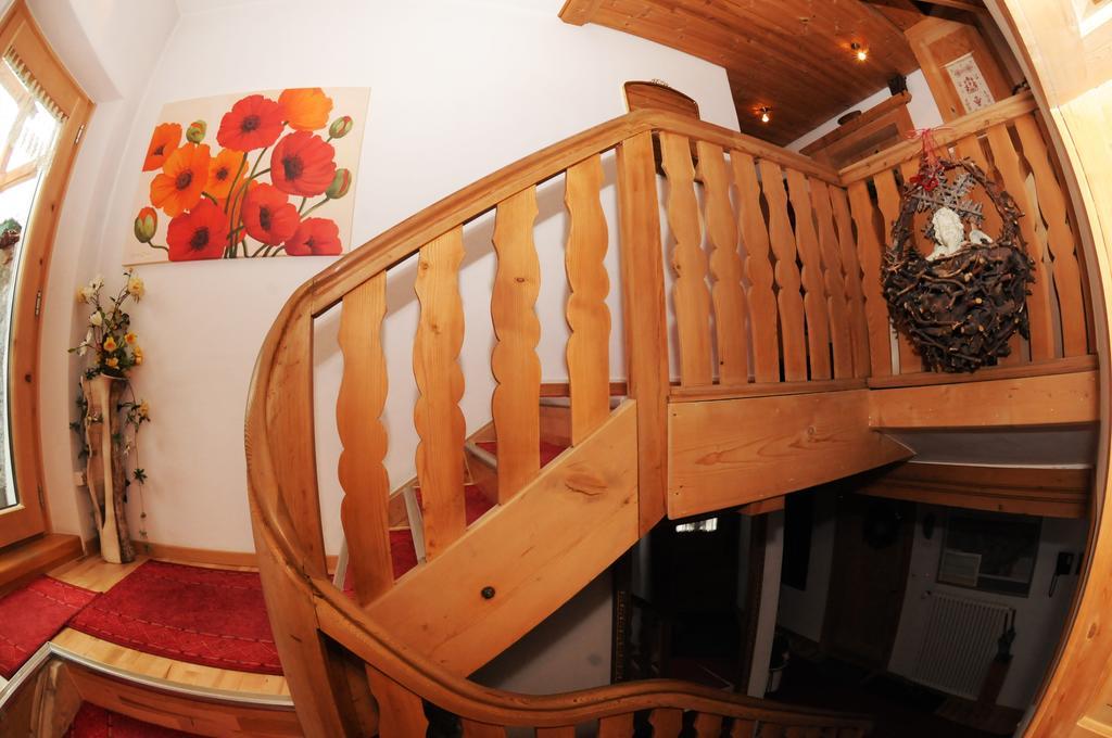 Hotel Chasa Sofia Scuol Extérieur photo